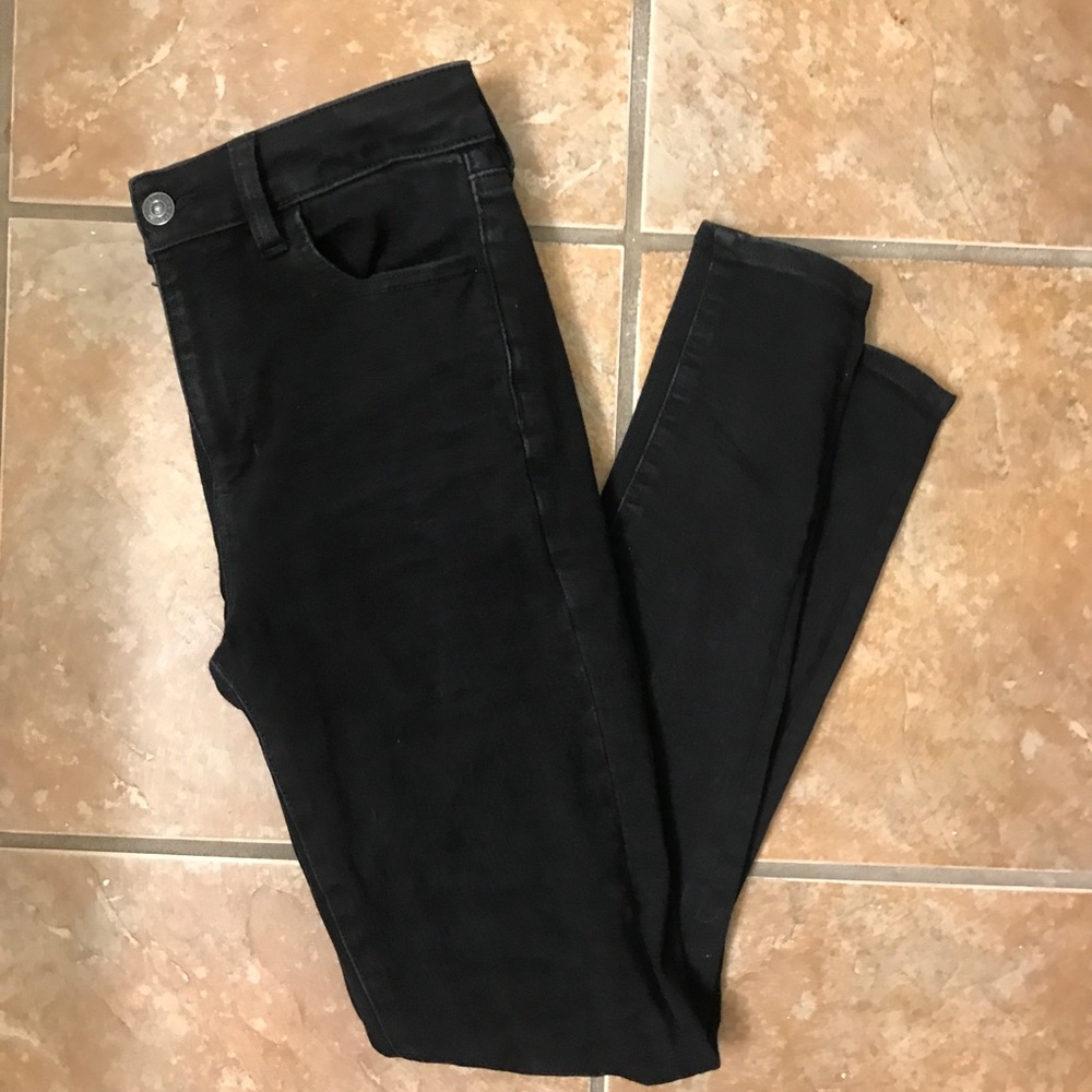 American Eagle High Waisted Jeans